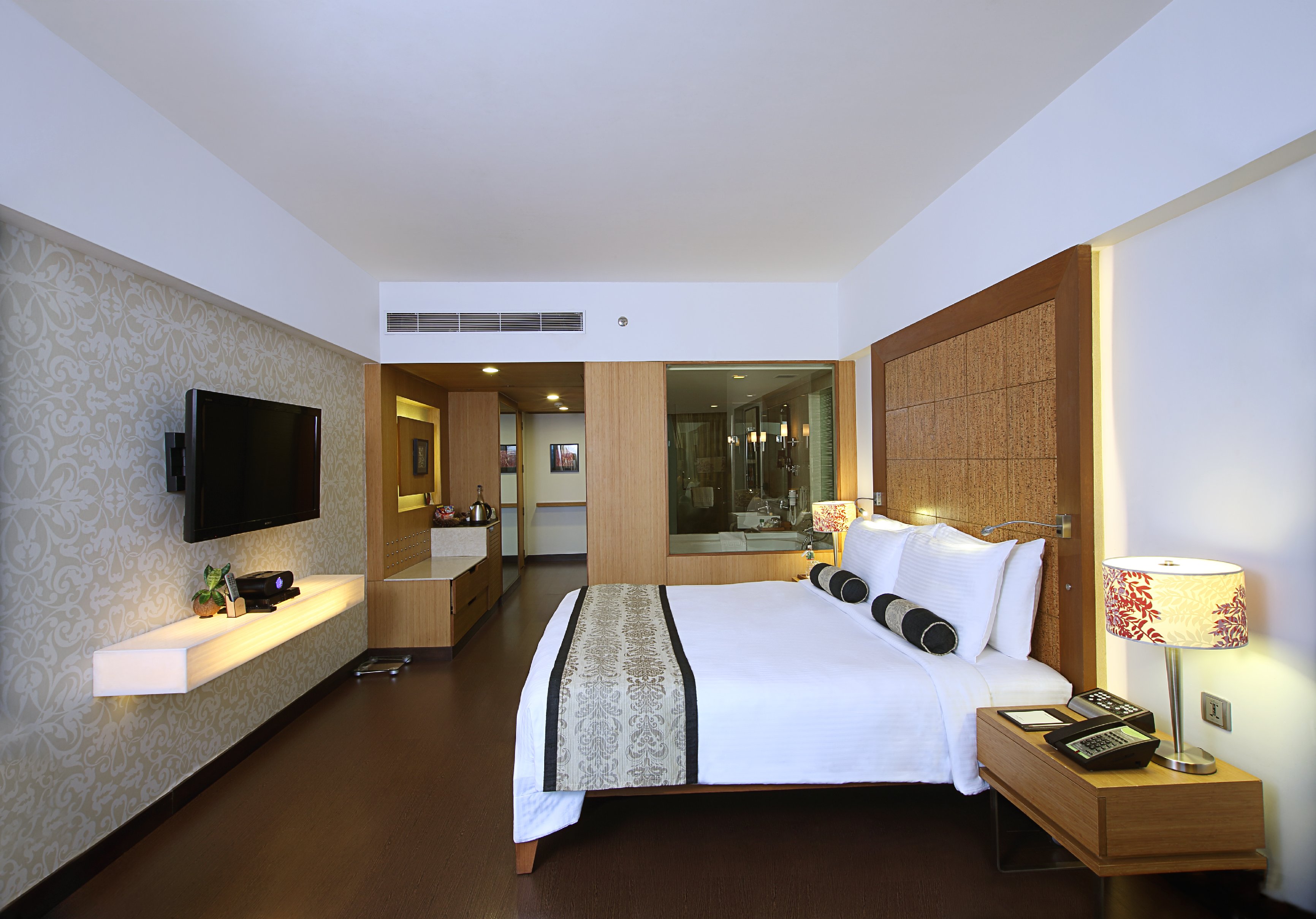 Fortune Select SG Highway, Ahmedabad - Member ITC Hotels' Group - Tap to explore photos