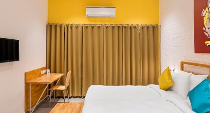 Bedzzz Varanasi by Leisure Hotels |1 Km from Dashashwamedh Ghat Room Type - Deluxe Room Bedzzz Varanasi by Leisure Hotels |1 Km from Dashashwamedh Ghat Room Type - Deluxe Room