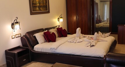 White Pearl Suites by Rosetum Room Type - Luxury Villa