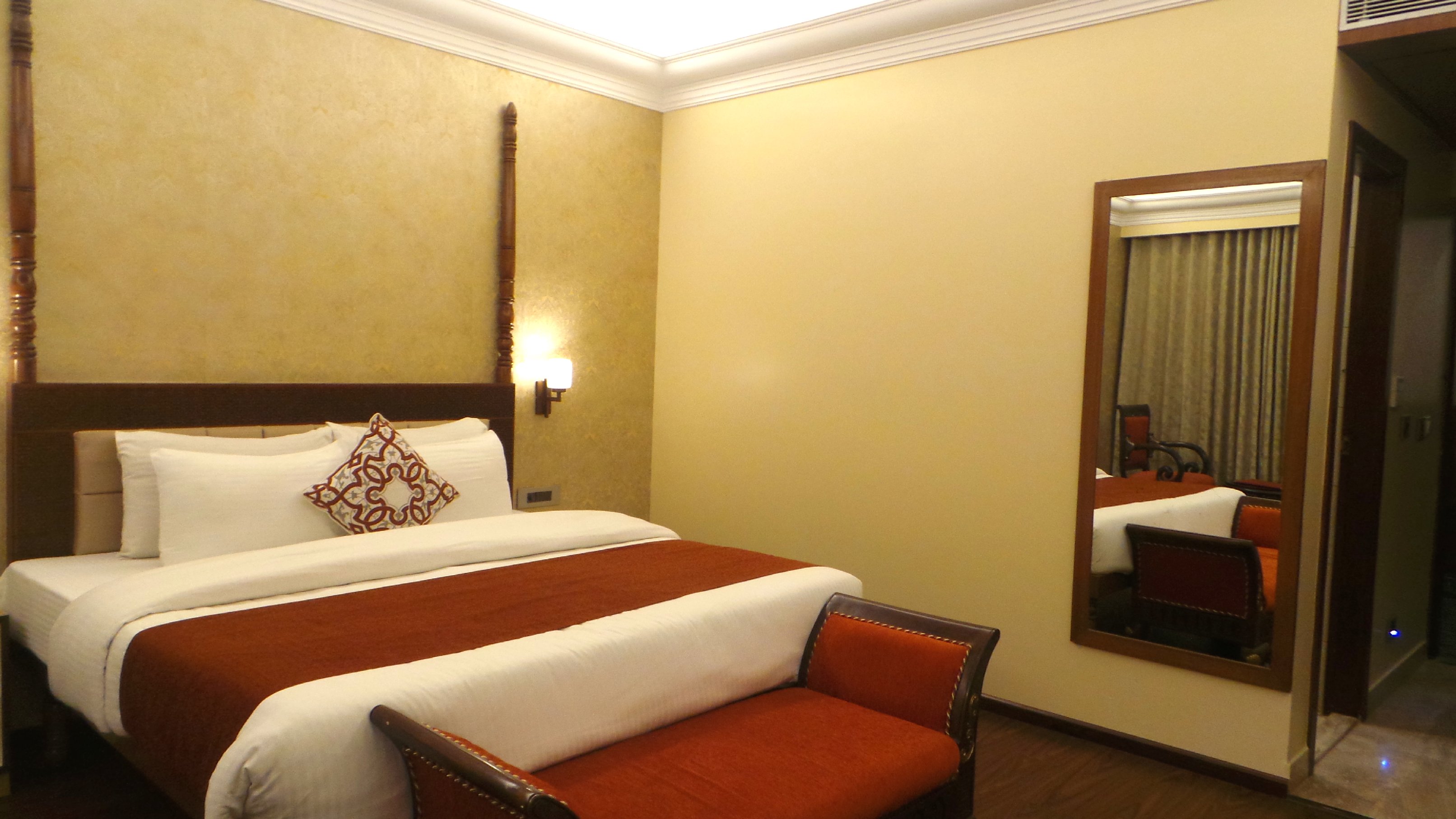Hotel Surya Room Type - Luxury room with Balcony