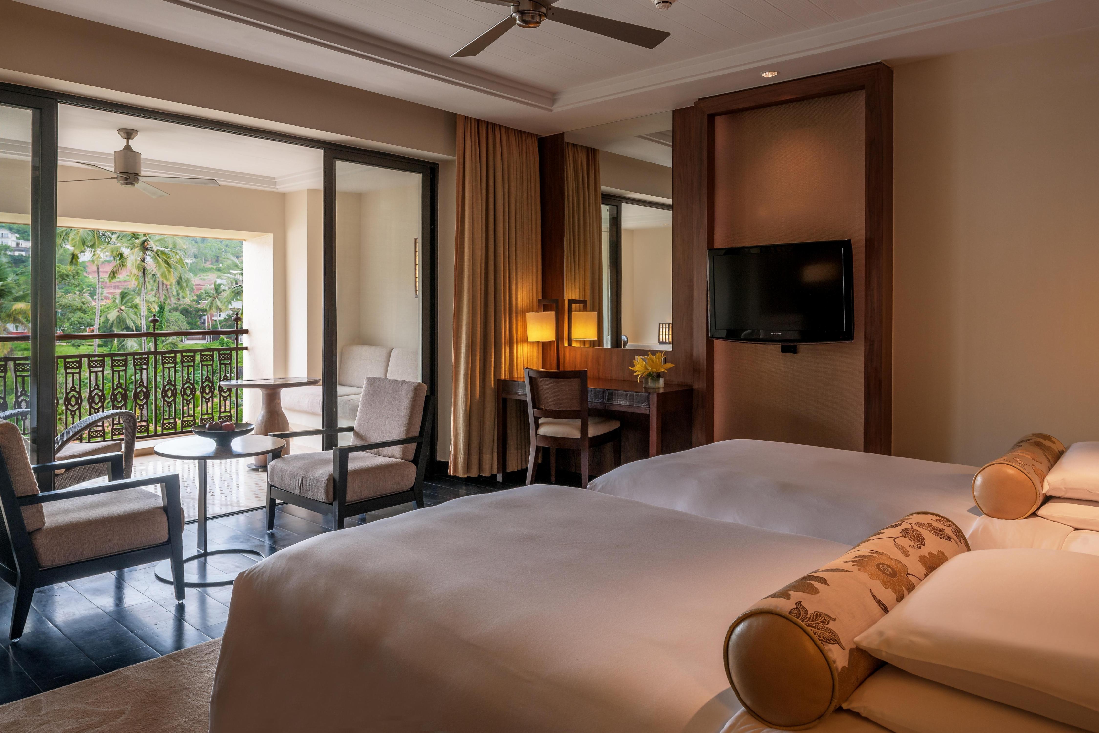 Grand Hyatt Goa Room Type - 2 Twins Beds With Balcony Bay View Club Access
