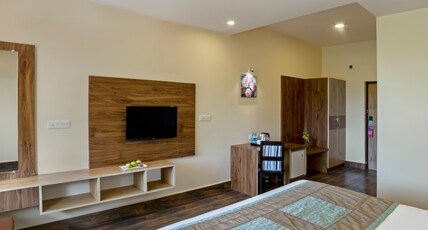 Sterling Karwar Room Type - Garden View Privilege suite with Balcony Sterling Karwar Room Type - Garden View Privilege suite with Balcony