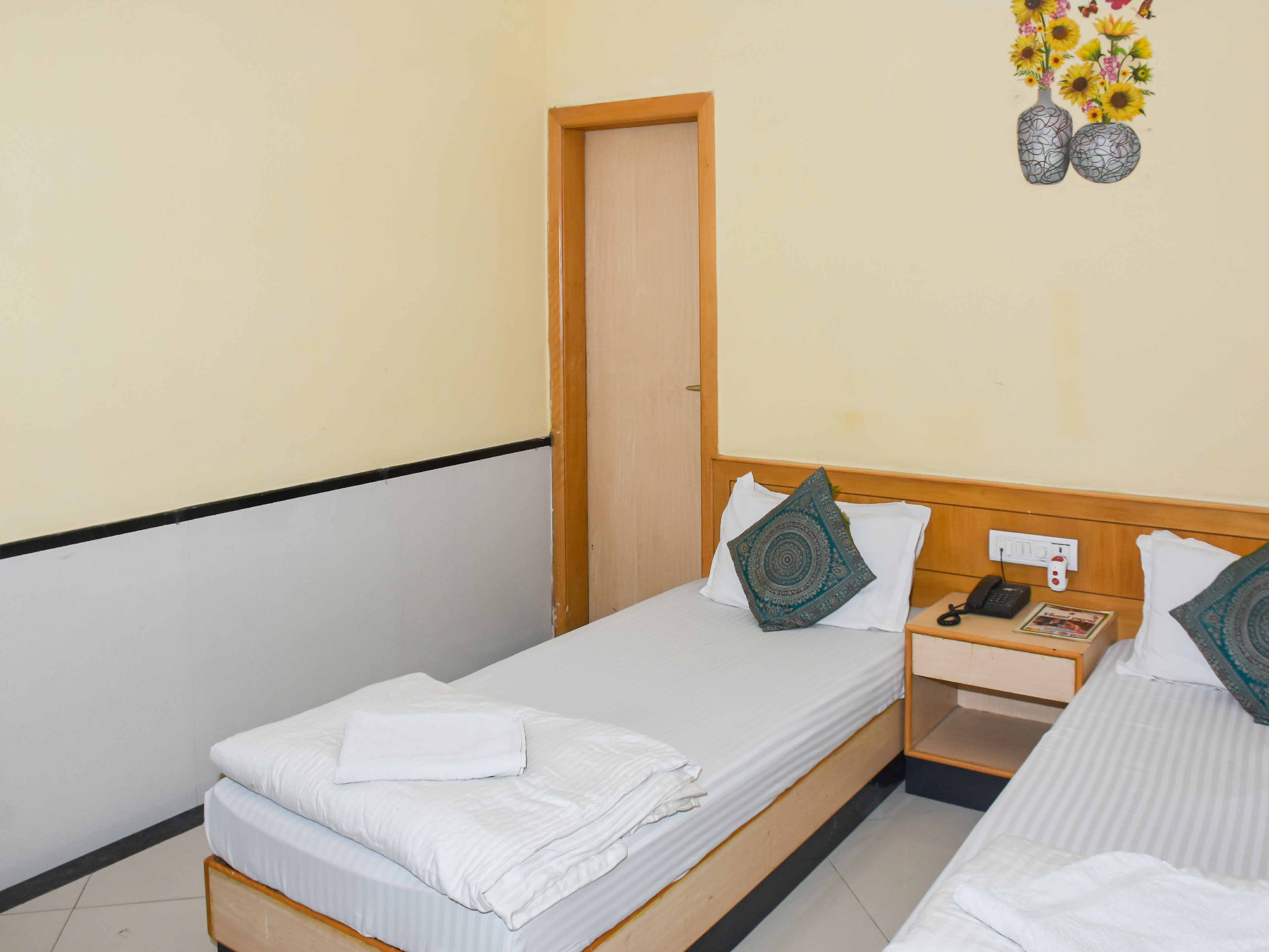 Hotel Payal Room Type - Deluxe Ac Room