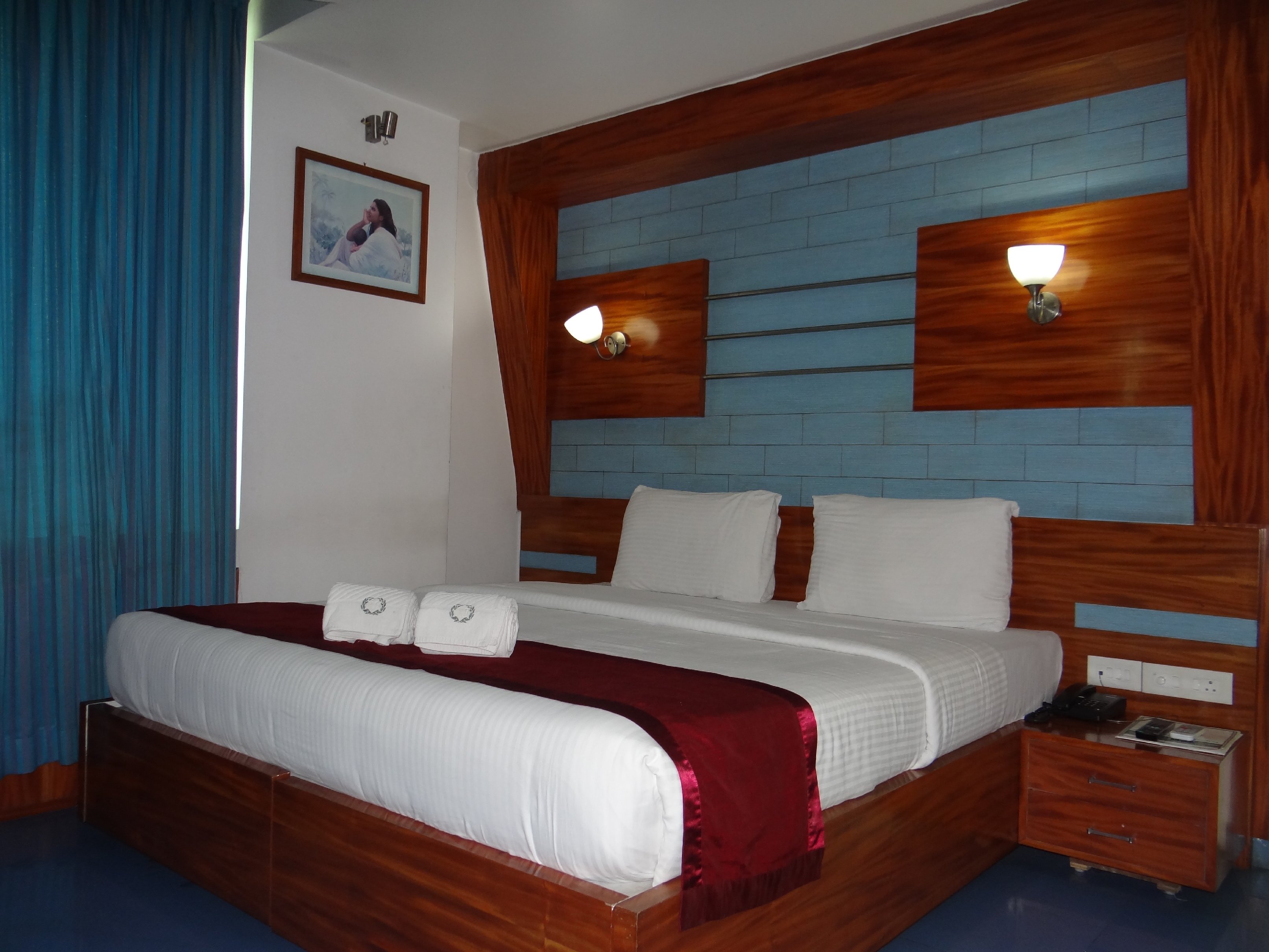 Hotel Monarch Aachal Room Type - Monarch Royal Room