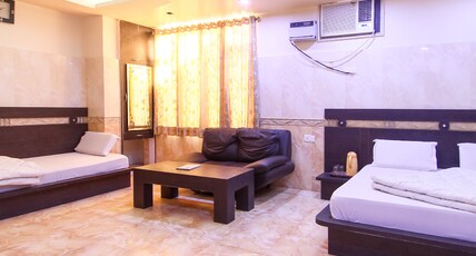 Hotel Parkash Room Type - Super Deluxe Triple Bed Ac