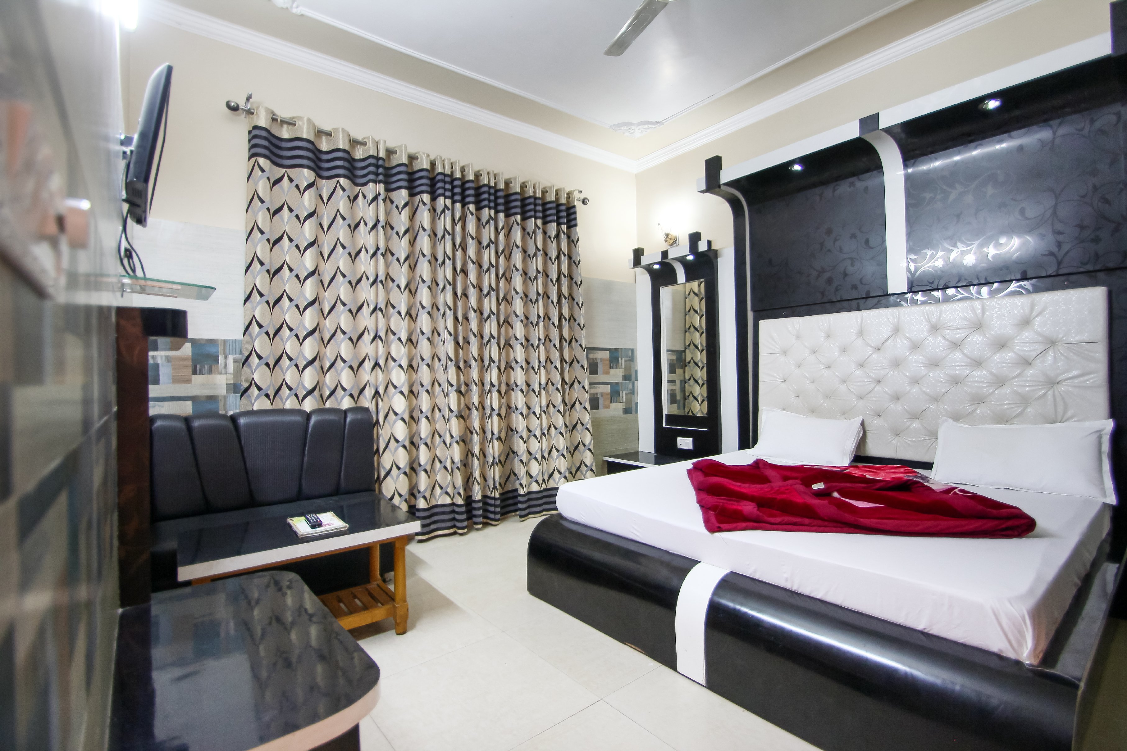 Hotel Parkash Room Type - Double Bed Non Ac
