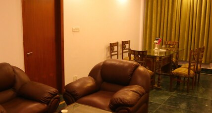 Magsons Resorts (Near Braj Parikrama Entry) Room Type - Maharaja Suite Magsons Resorts (Near Braj Parikrama Entry) Room Type - Maharaja Suite