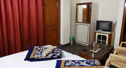 Hotel avtar Room Type - AC DELUXE ROOM
