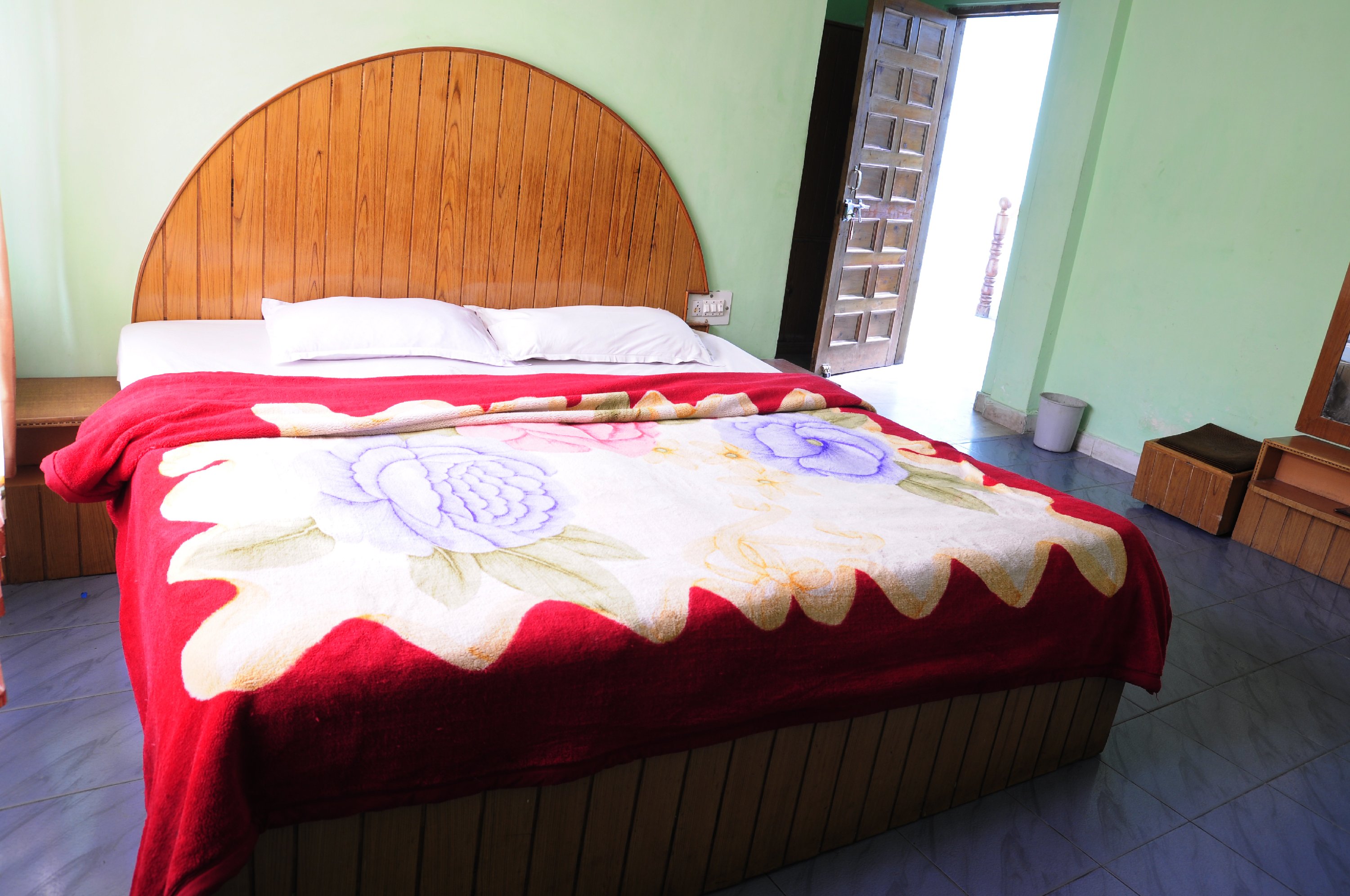 Hotel Suraj - Tap to explore photos