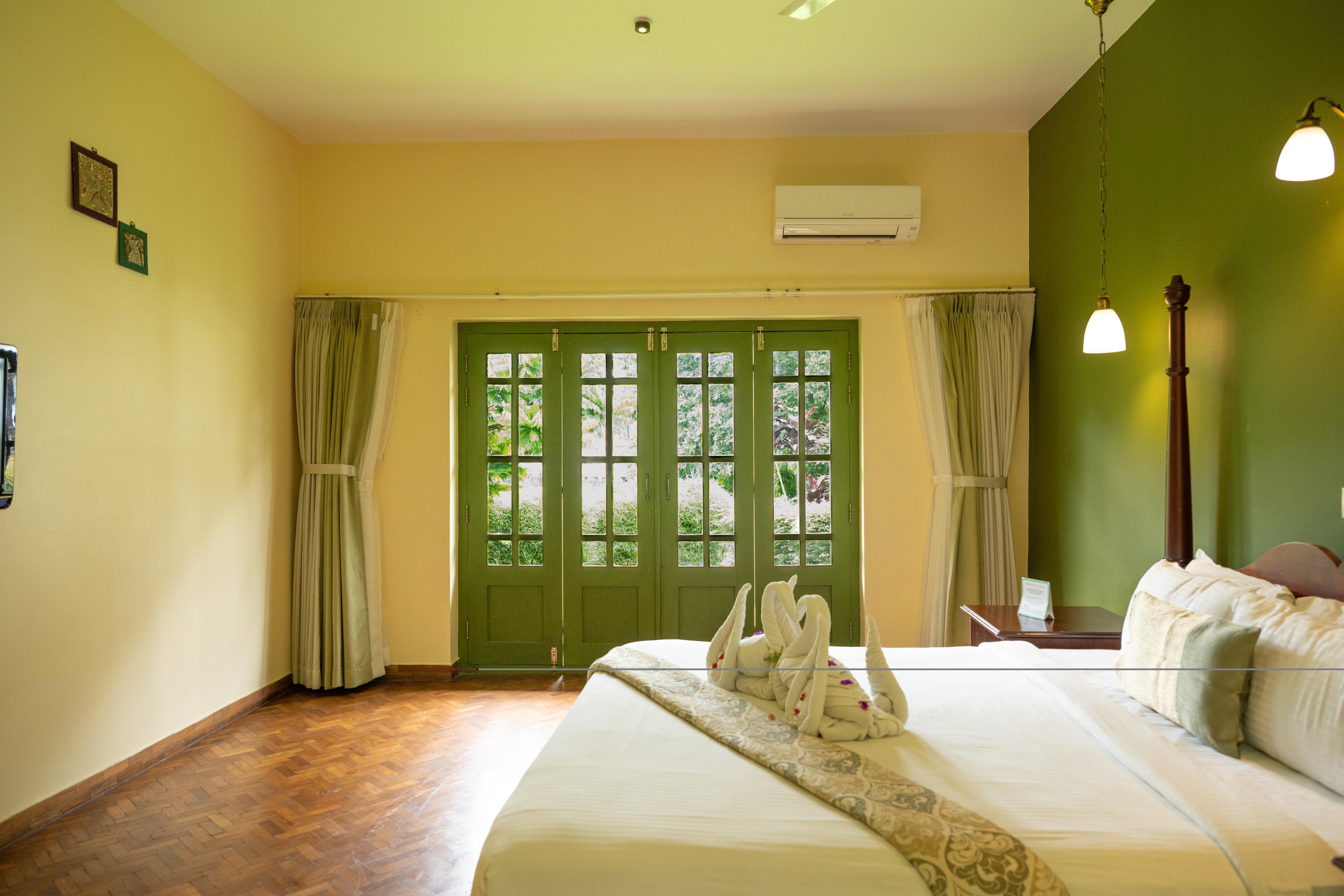 Springdale Heritage - Tap to explore photos