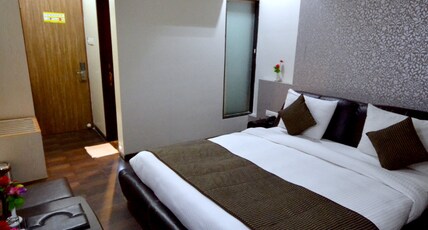 Hotel Sai Miracle Room Type - Deluxe Room