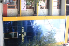 Address of Hotel The Moon