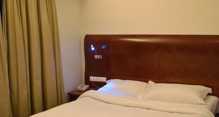 Venky Residency Room Type - Suite Room