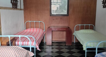 Hostel Vasantashram CST Mumbai Room Type - 4 Bed Female Dormitory