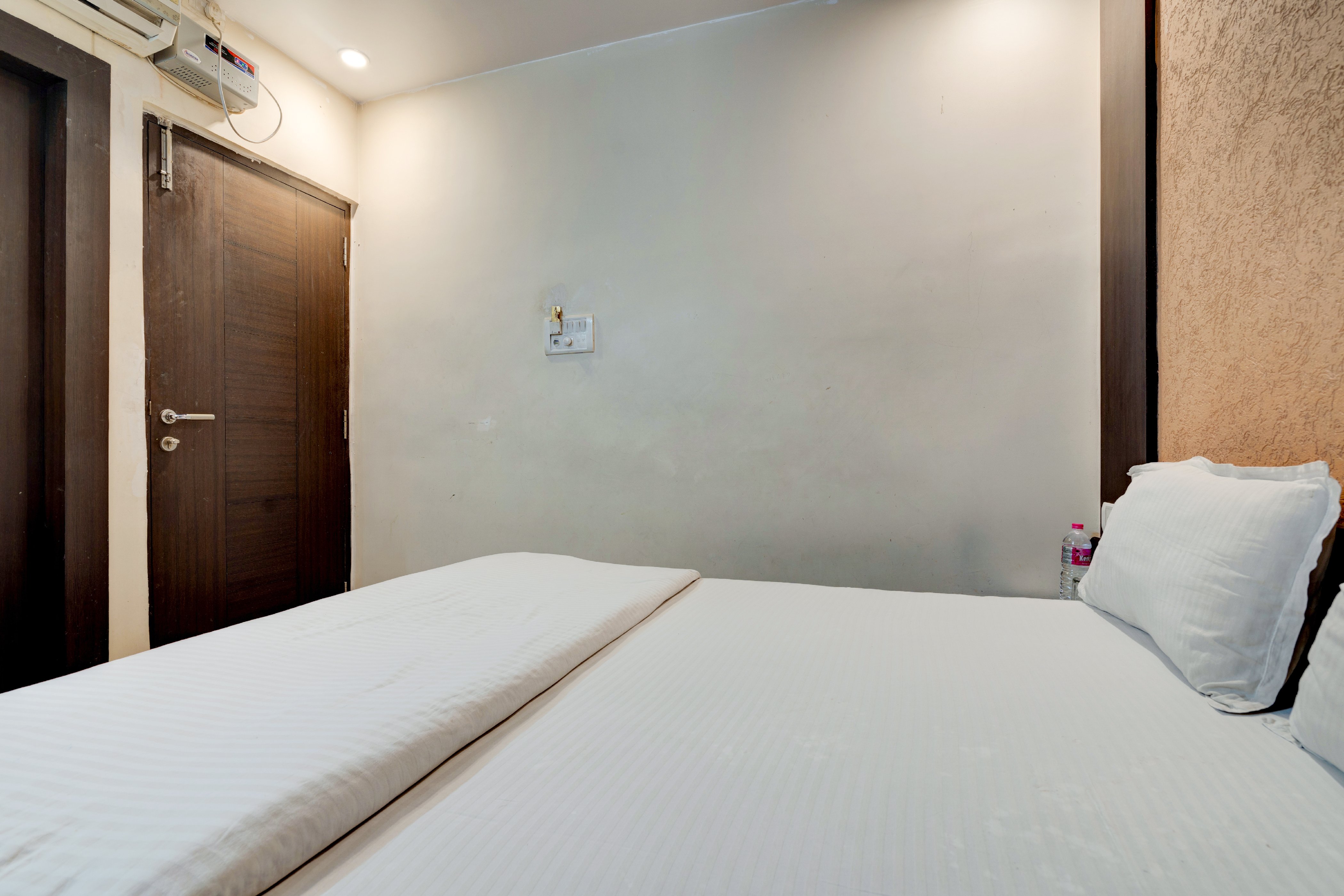 Hotel Radiant Room Type - Standard AC Room