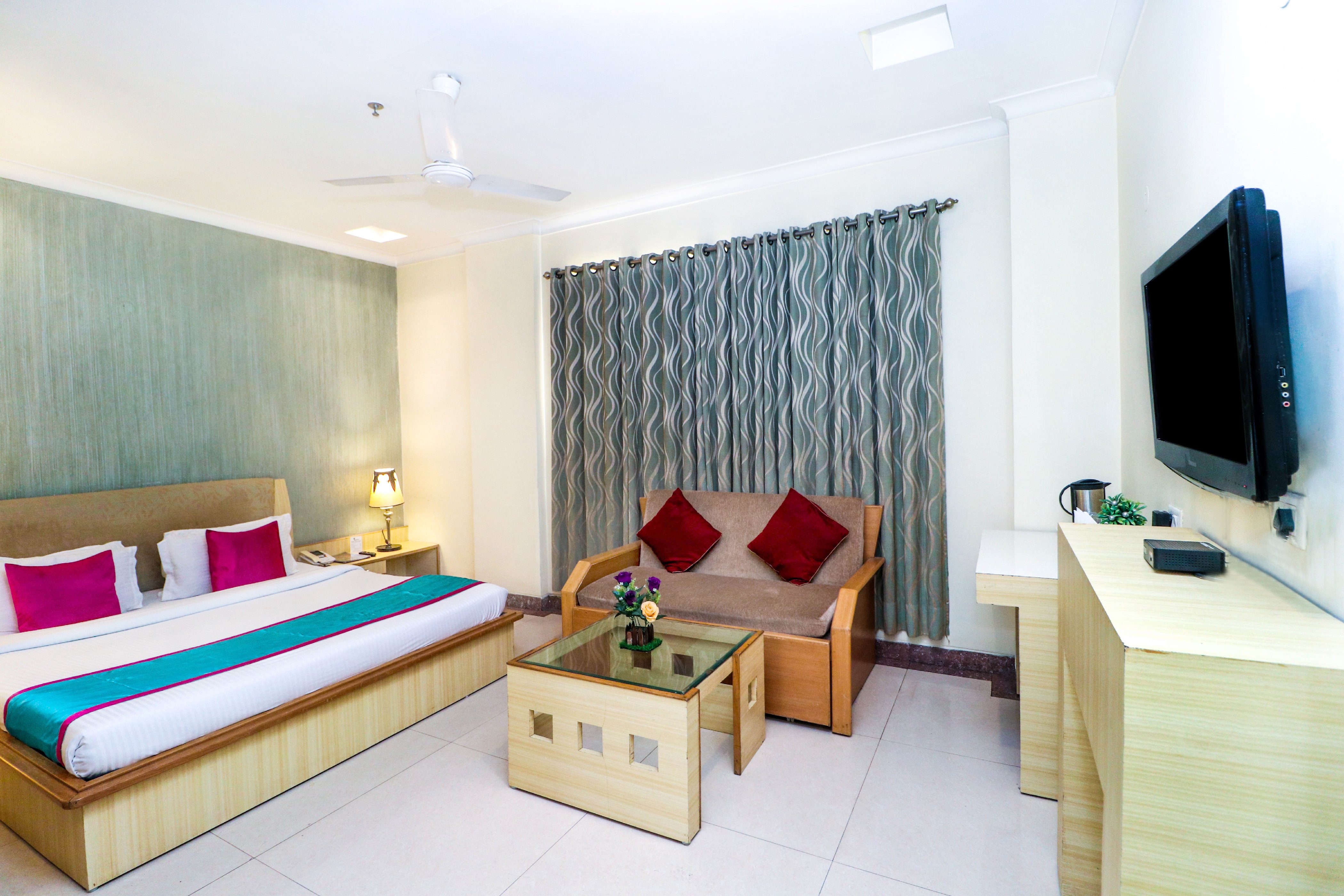 Hotel Rajshree & Spa - Tap to explore photos