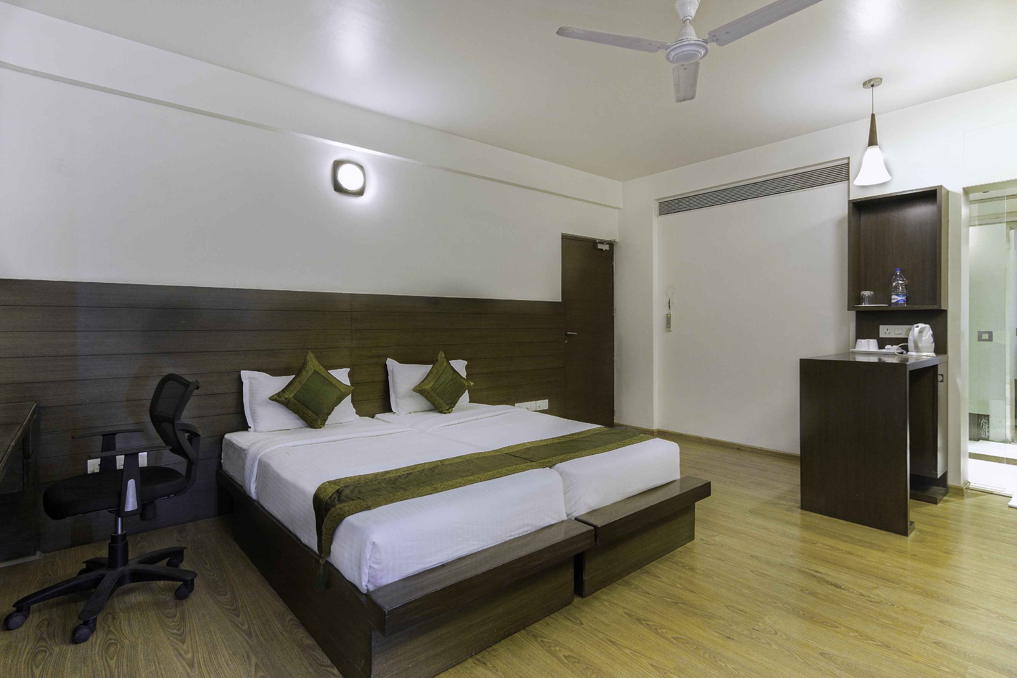 CORPORATE STAY Room Type - Deluxe Room