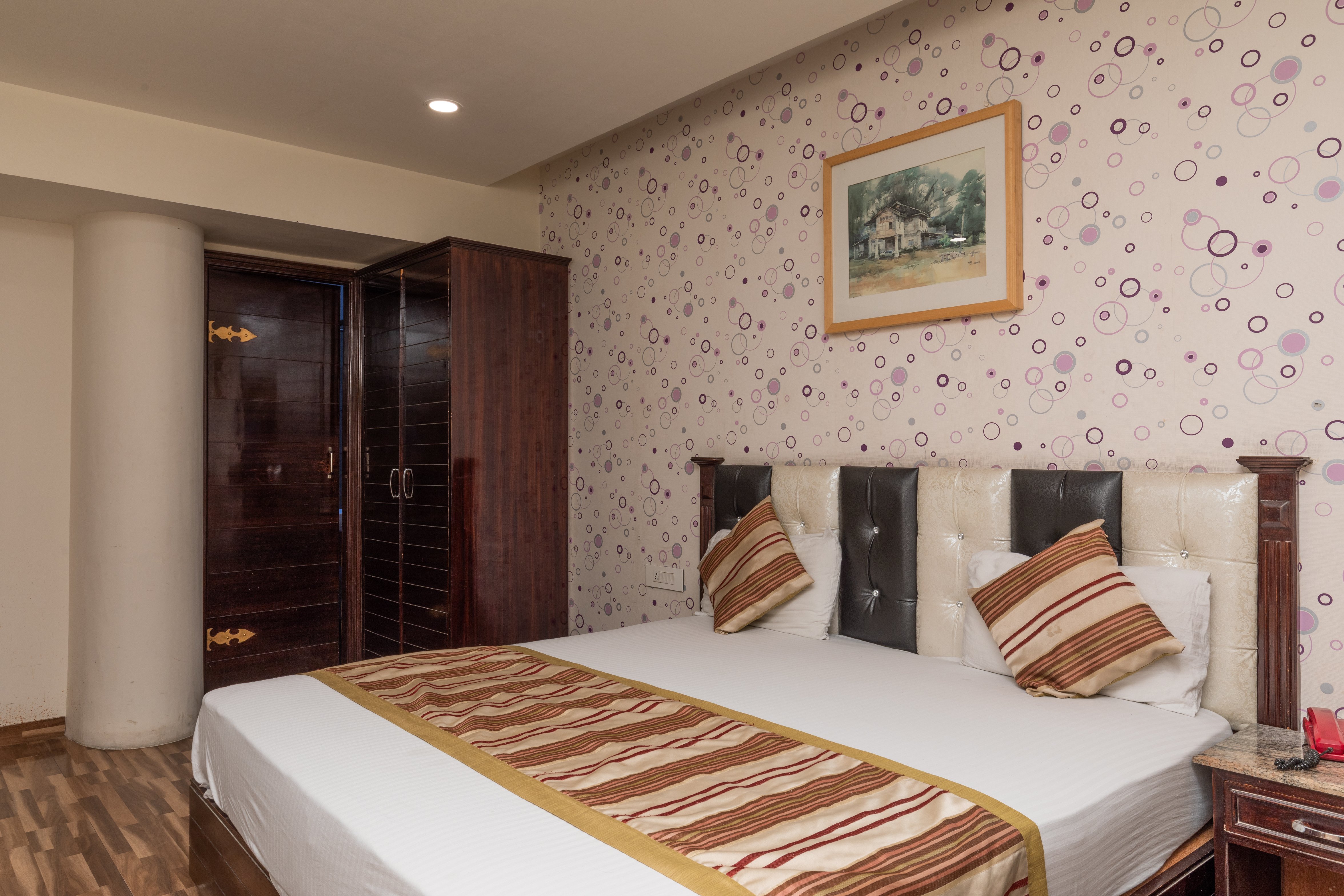 Akashdeep 22 Hotel & Motel pvt ltd - Tap to explore photos