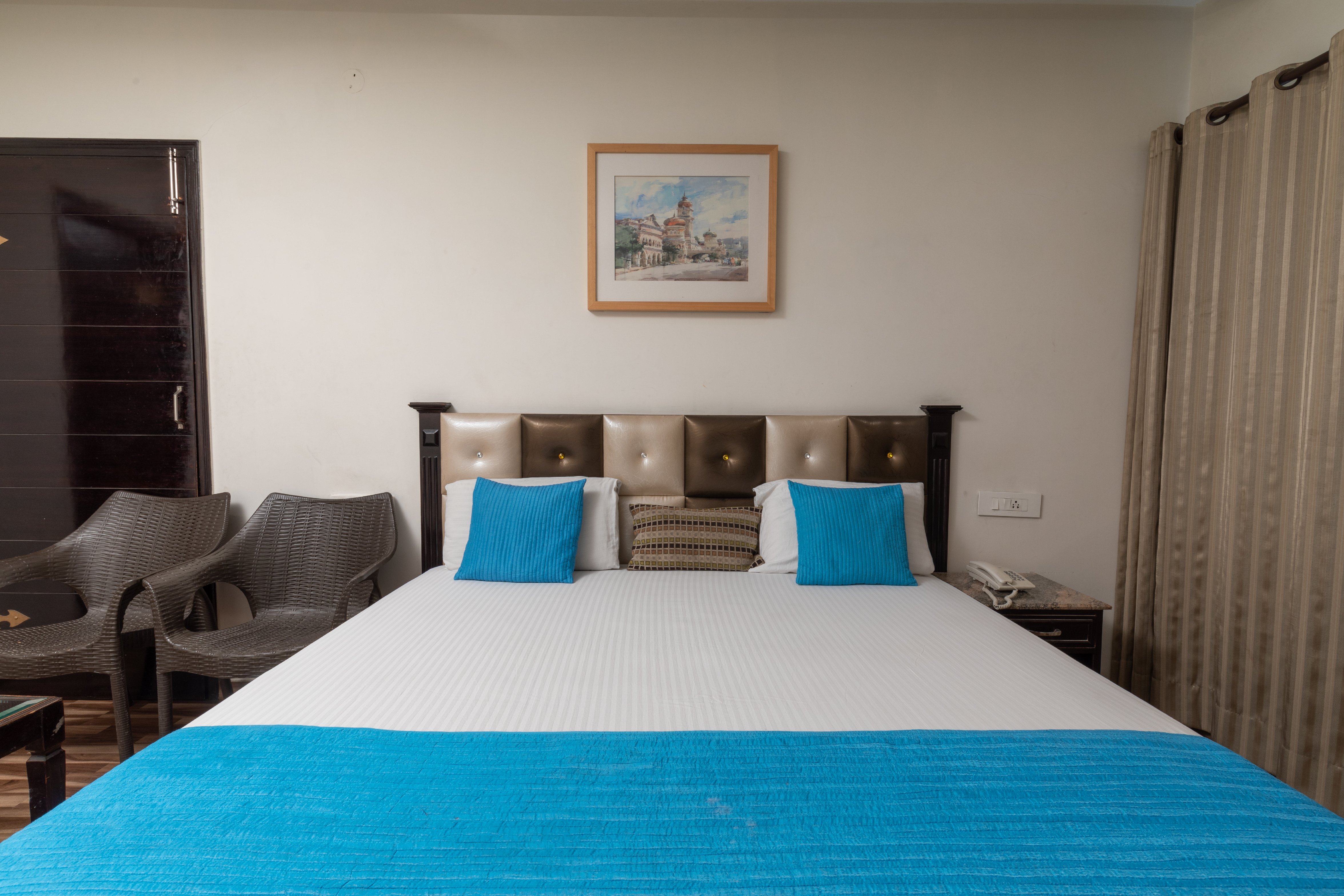 Akashdeep 22 Hotel & Motel pvt ltd - Tap to explore photos