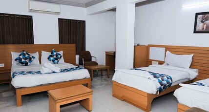 Hotel Galaxy Room Type - Deluxe Family Room