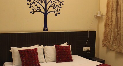 Hotel Ganga Palace Room Type - Super Deluxe Room