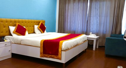 The Corner (Walkable distance from Mall Road) Room Type - Superior Room