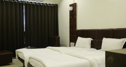 Hotel Raj - Surat Room Type - Standard Room AC
