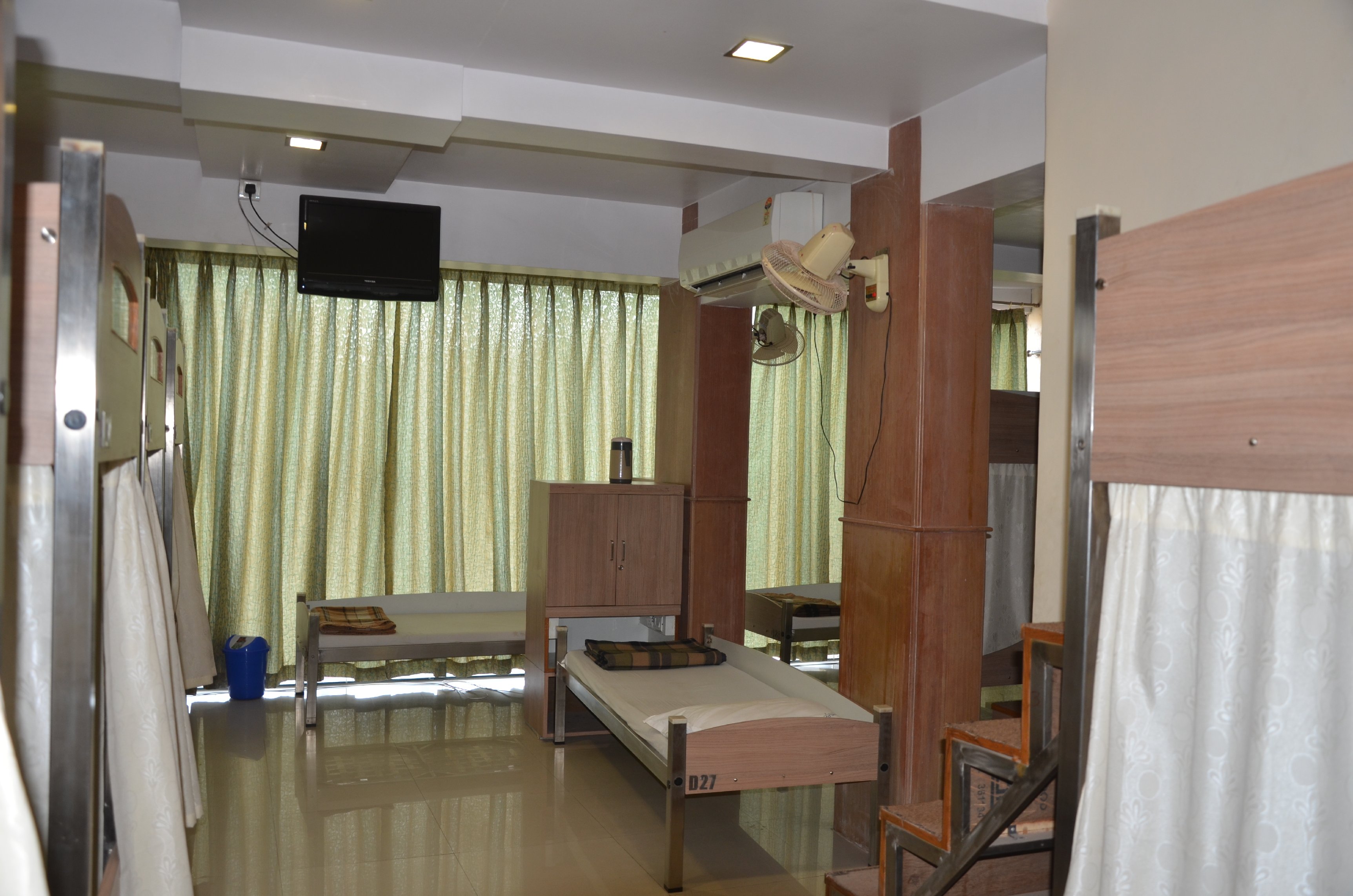 Relax Dormitory & Hotel - Tap to explore photos