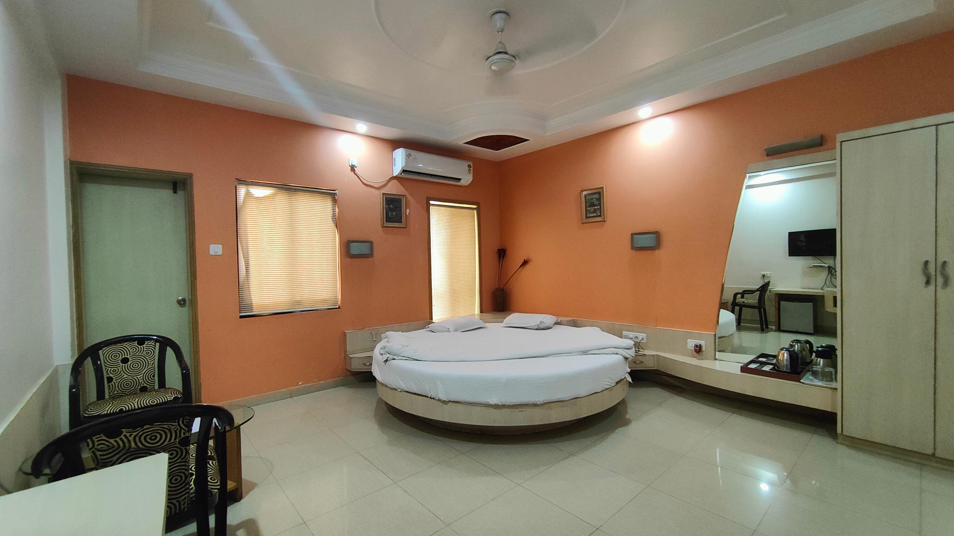 Hotel Kaveri International - Tap to explore photos