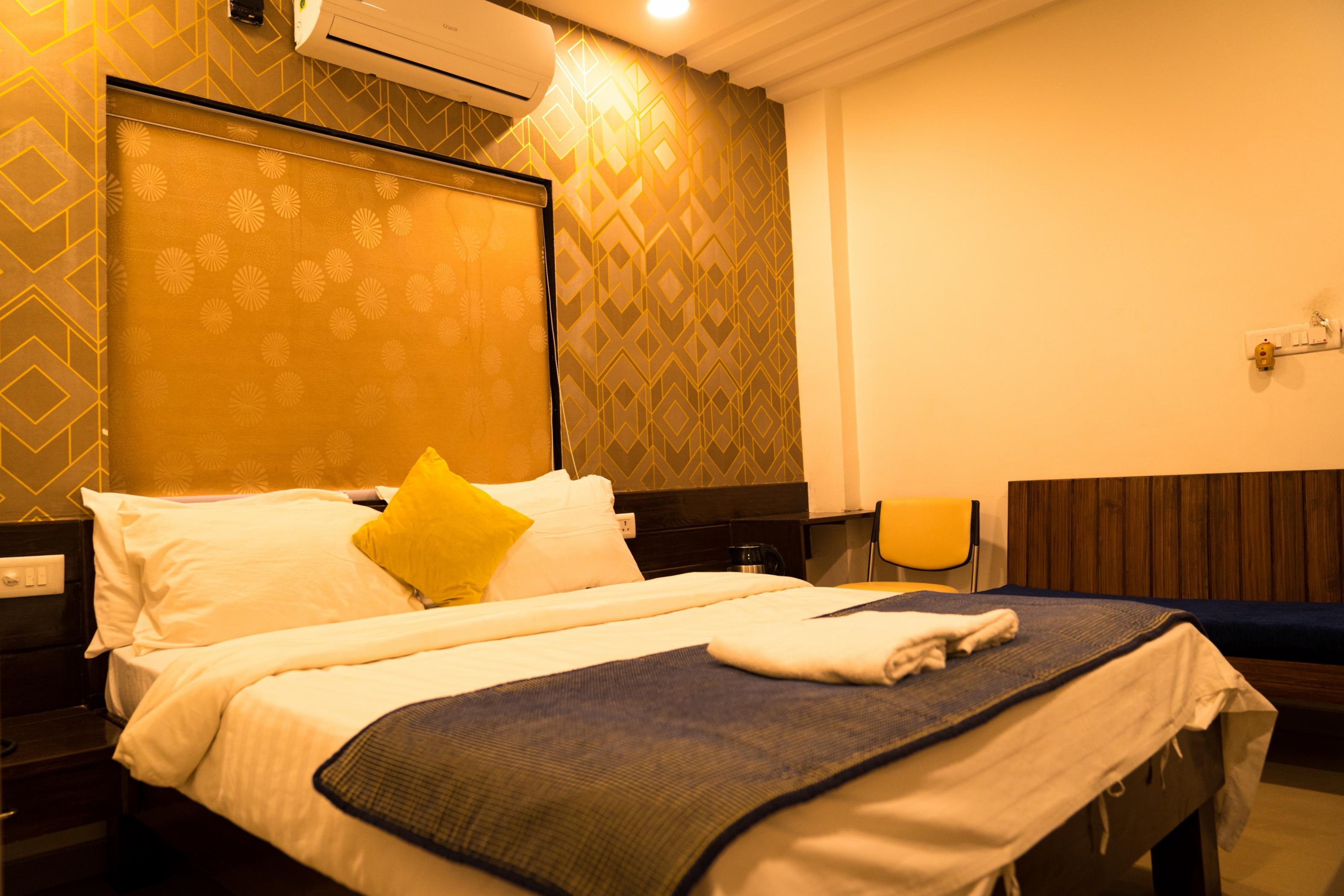 The Flamboyant Natraj Room Type - Deluxe Couple Room