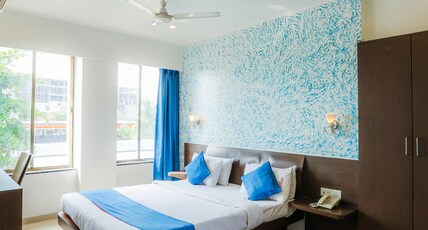 Hotel Solitaire Room Type - Luxury Deluxe Room