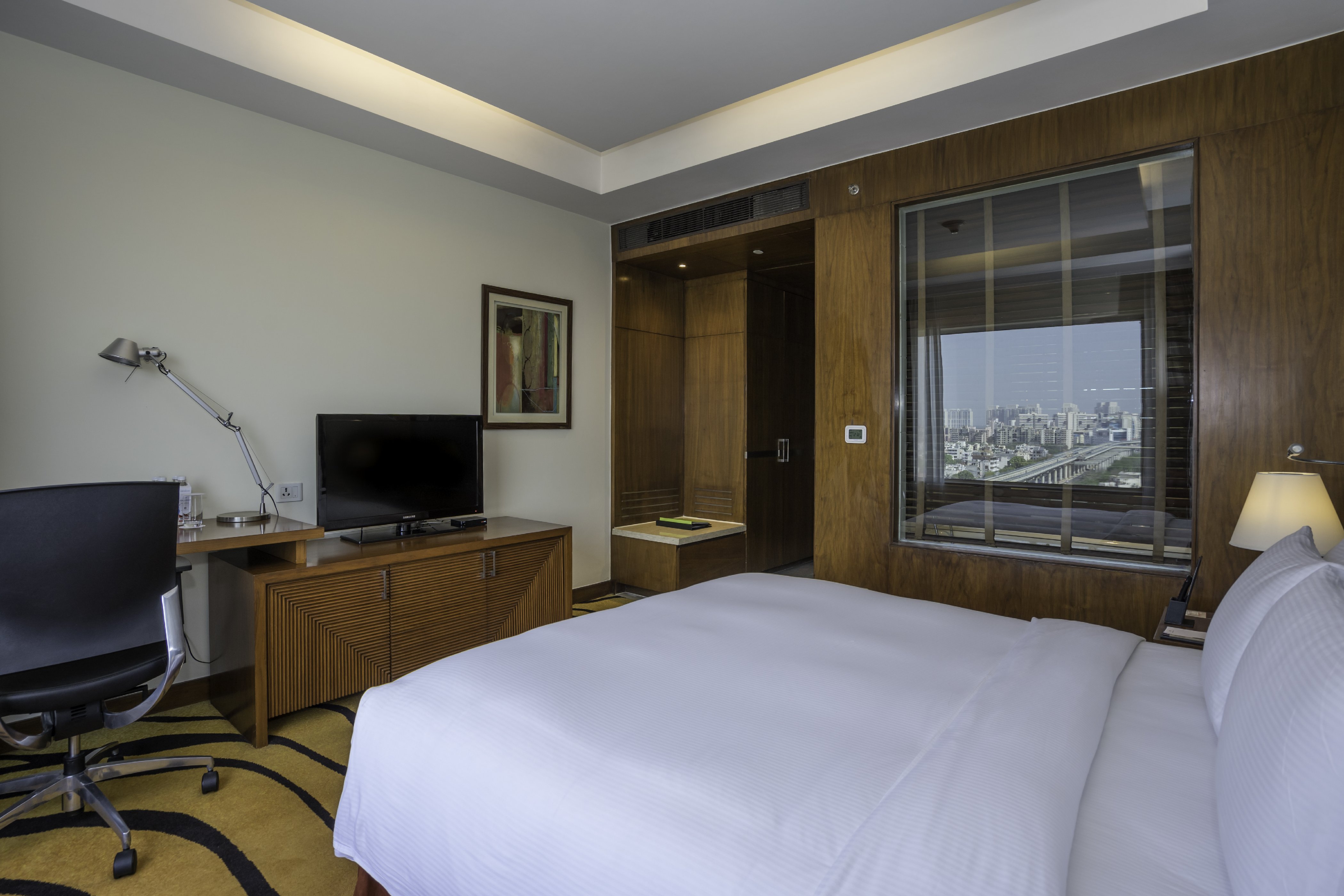 DoubleTree by Hilton - New Delhi NCR Room Type - Executive Suite with Lounge Access