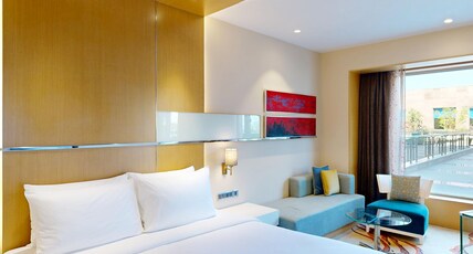 Radisson Blu Hotel Amritsar Room Type - Deluxe Room with Bathtub