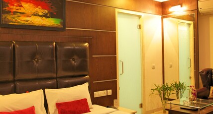 Hotel Surya Prime Room Type - Deluxe Room With Complimentary 1 Beer Pint Hotel Surya Prime Room Type - Deluxe Room With Complimentary 1 Beer Pint