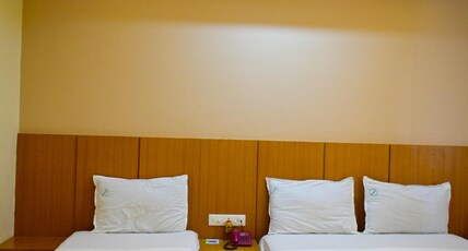 HOTEL PAMS Room Type - Executive Family Triple Bed