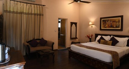 Hotel Apno Rajasthan and Holiday Resorts Room Type - Executive Huts