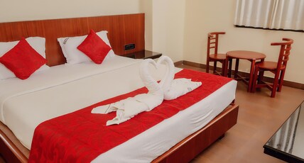 Hotel Aparupa Room Type - Deluxe Room