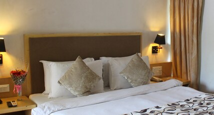 Top3 Lords Resorts Bhavnagar - Pure Veg Room Type - Cottage Room