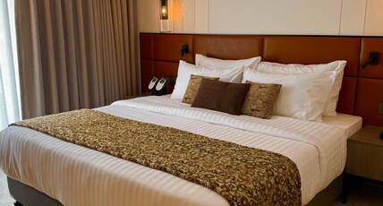 Hotel Landmark Fort Room Type - Club Room