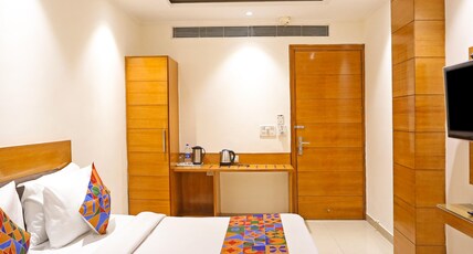Hotel Fortuner Room Type - Compact Room For Business Travellers MMT Exclusive Hotel Fortuner Room Type - Compact Room For Business Travellers MMT Exclusive