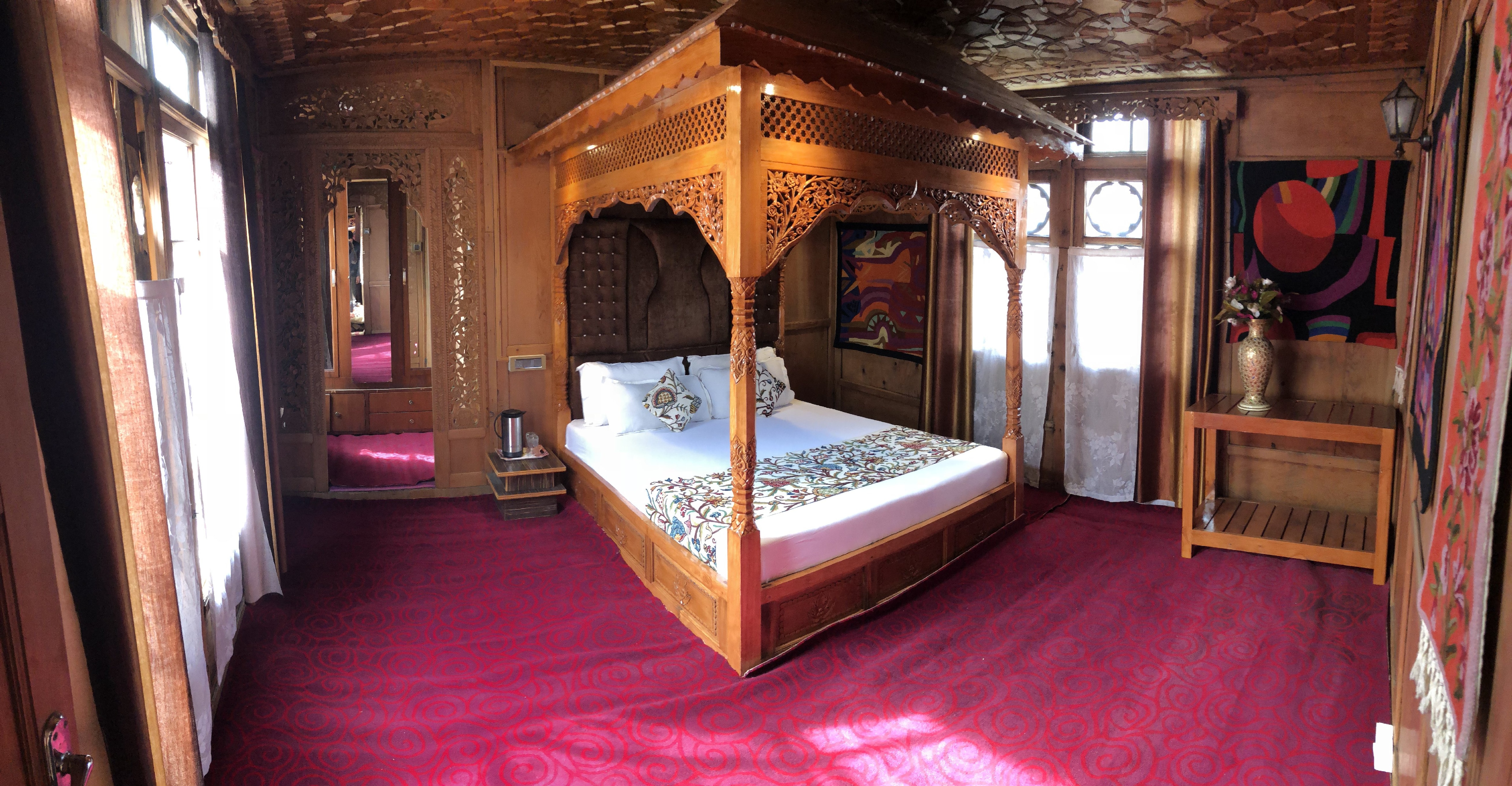 New Jacquline Heritage Houseboats - Tap to explore photos
