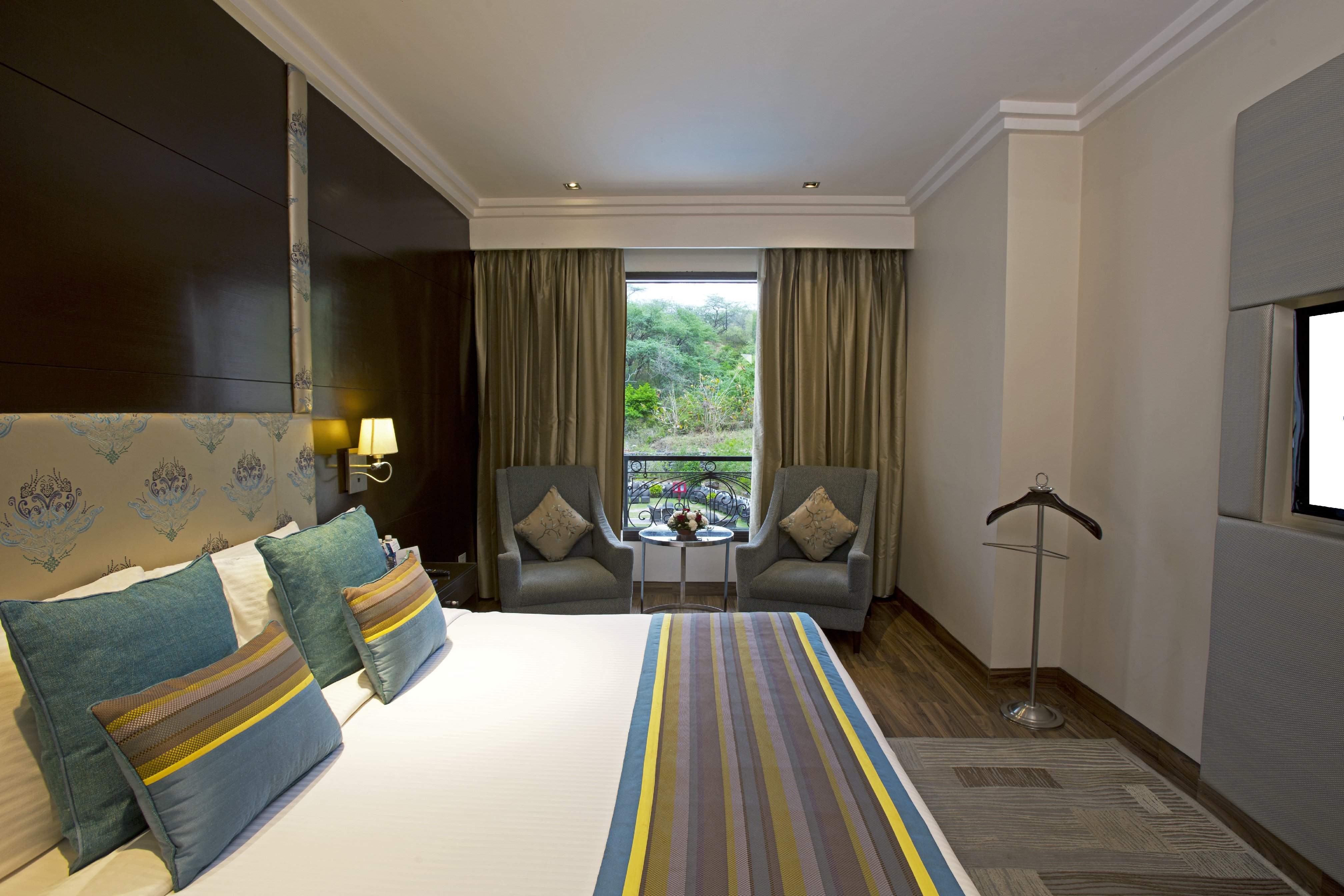 Golden Tulip Panchkula - Tap to explore photos