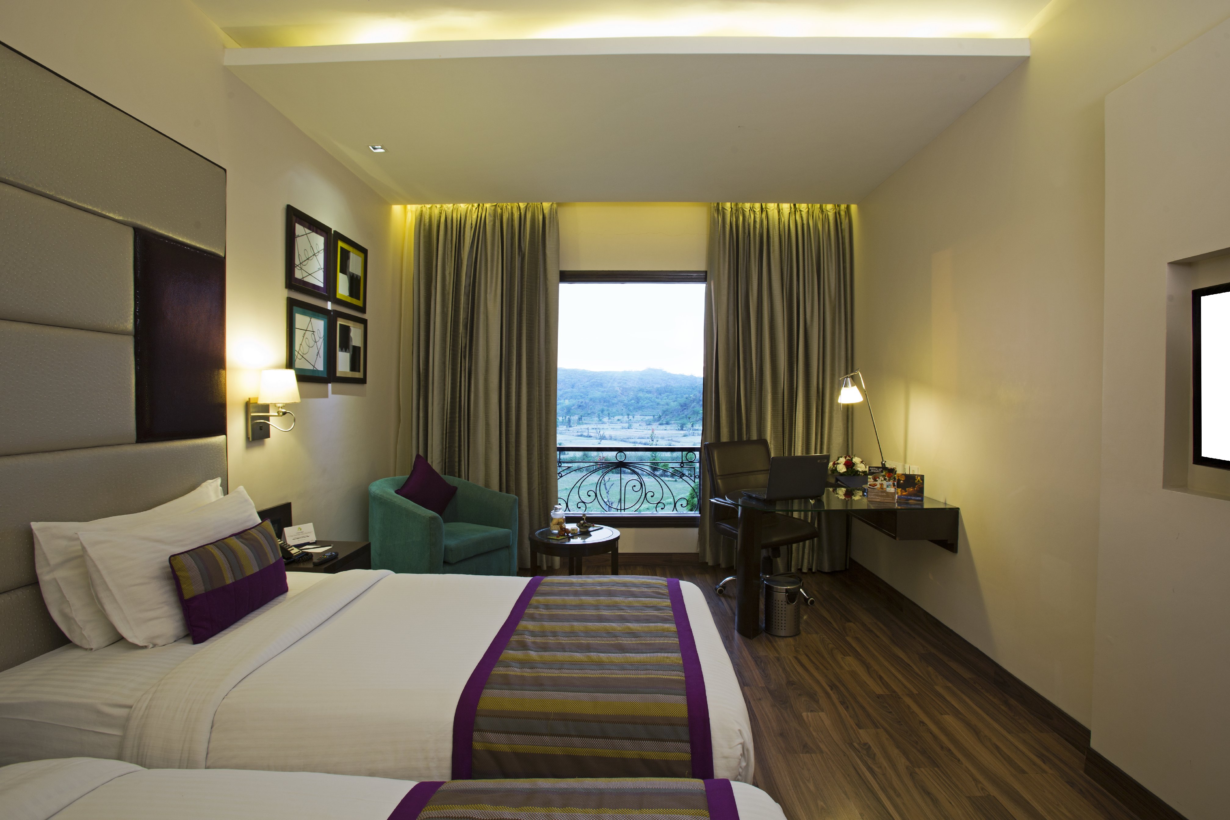 Golden Tulip Panchkula Room Type - Deluxe Room With Balcony