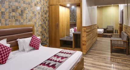 Hotel Divyansh By VRB Hotels Room Type - Family Suite Room with Balcony and Valley View Hotel Divyansh By VRB Hotels Room Type - Family Suite Room with Balcony and Valley View