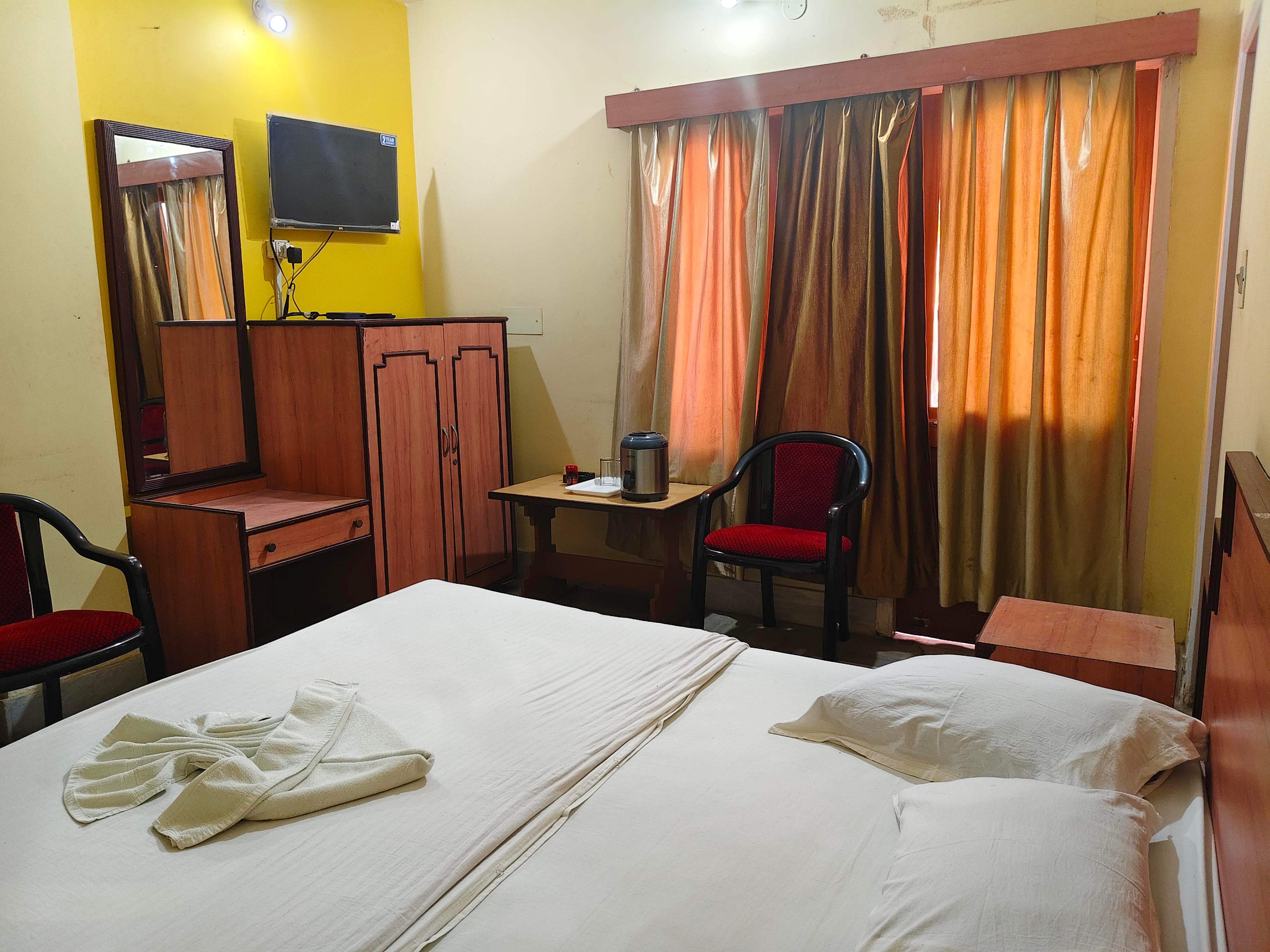 Hotel Suv Palace - Tap to explore photos