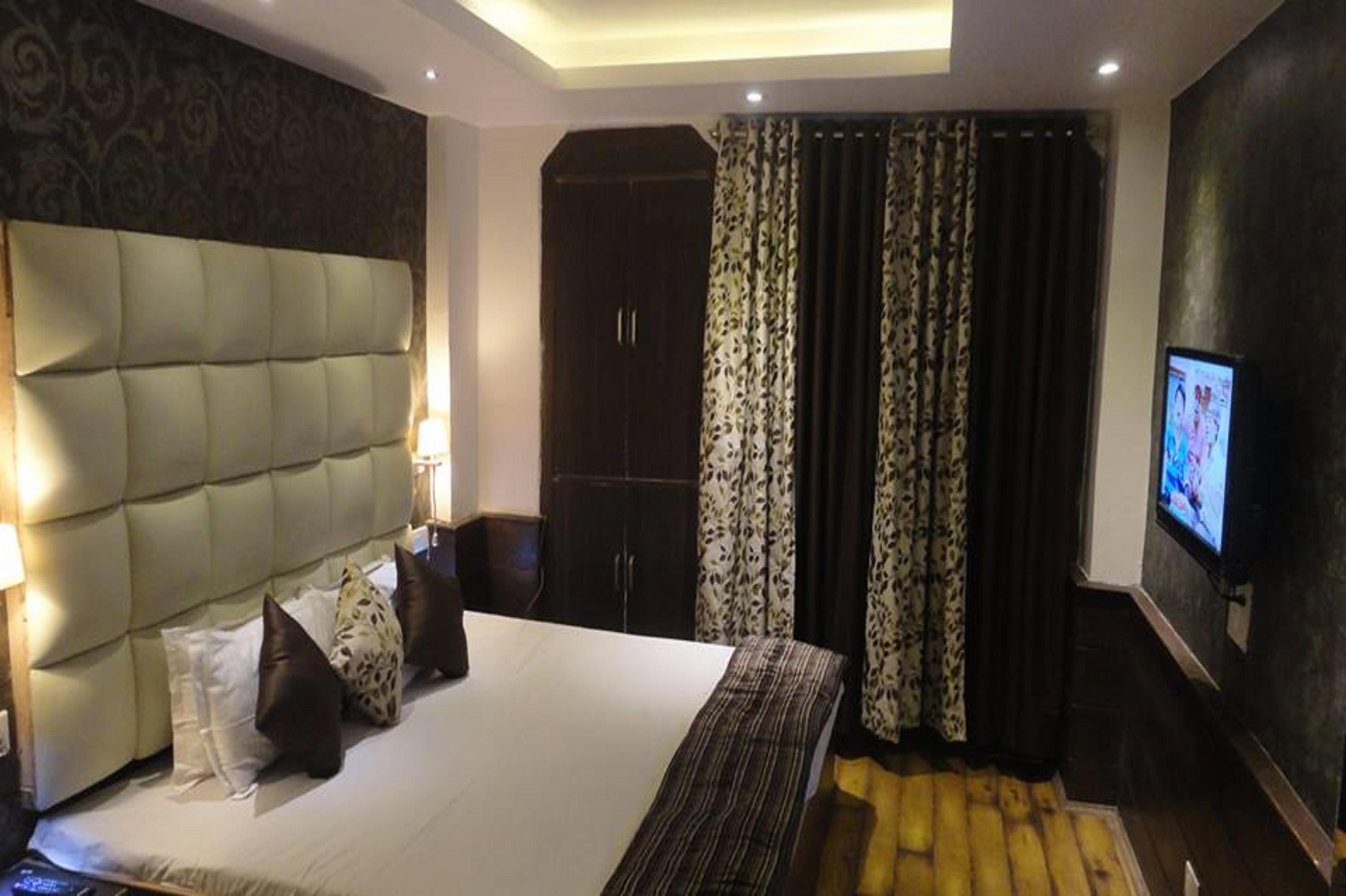 Hotel Sunrise Room Type - Executive Deluxe Room