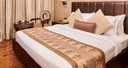 Goldfinch Hotel Room Type - Executive Room Large Bed Goldfinch Hotel Room Type - Executive Room Large Bed
