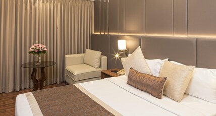 Goldfinch Hotel Room Type - Gold Club Large Bed Goldfinch Hotel Room Type - Gold Club Large Bed