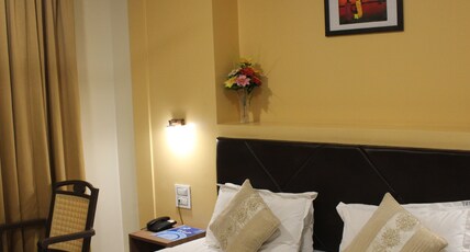 Hotel Blue Lagoon Room Type - Deluxe Room- King Bedded