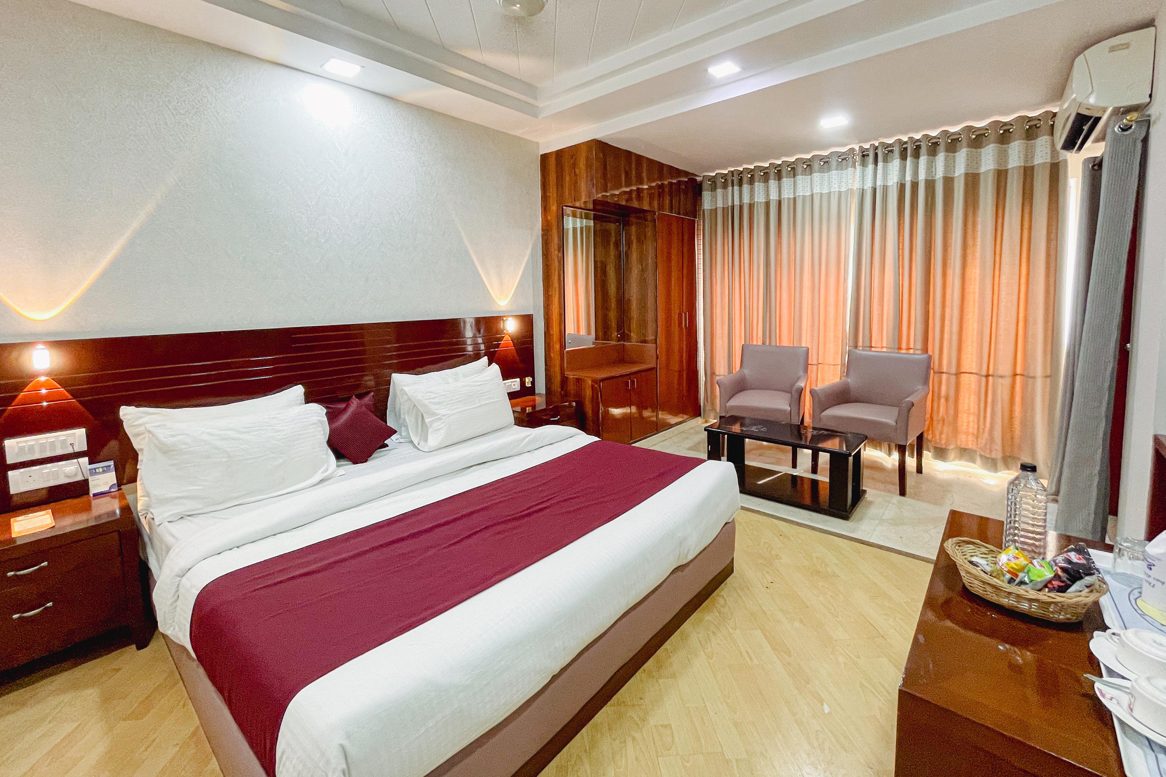 Hotel Sagar International - Tap to explore photos